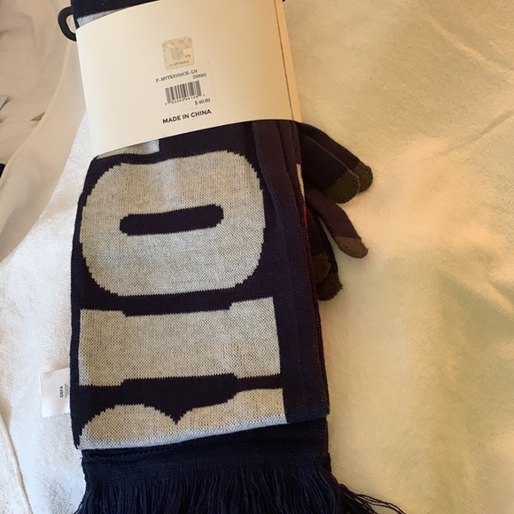 NWT NEW ENGLAND PATRIOTS official TEAM scarf and glove set. - Picture 3 of 7